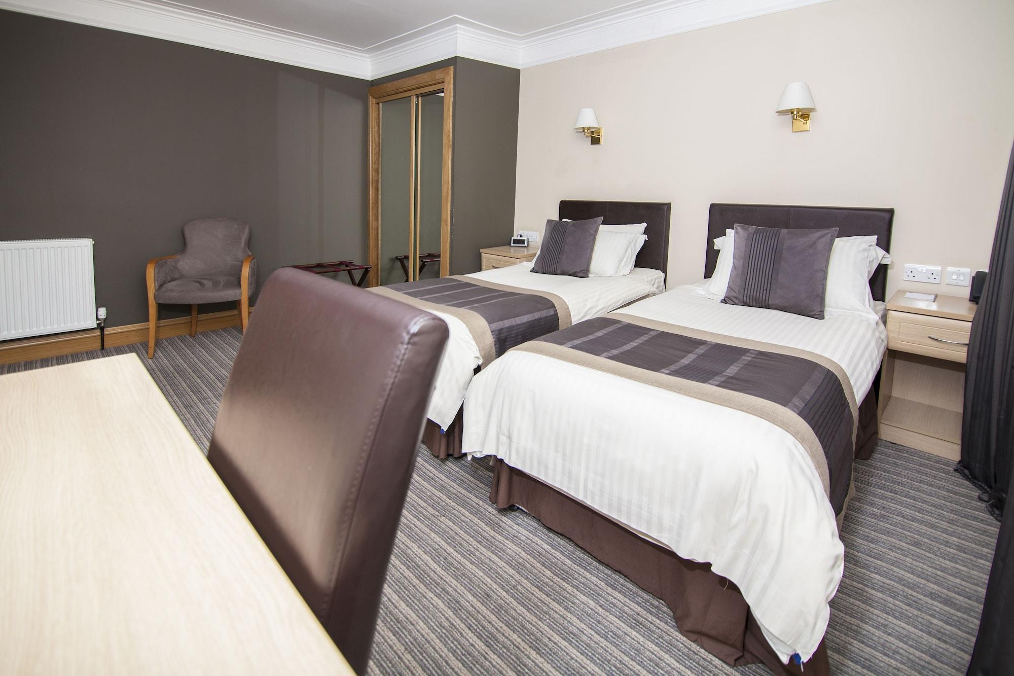 โอโย เบอร์เนตต์ อาร์ม โฮเทล Hotel บันเคอรี ภายนอก รูปภาพ
